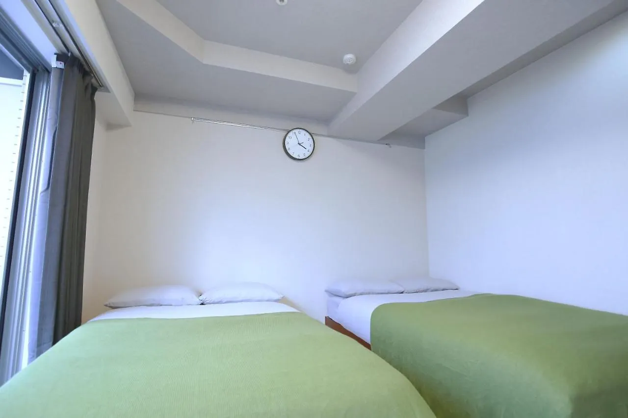Shinjuku Ryokan Retreat: Authentic Tokyo Experience Near Higashi-Shinjuku Station